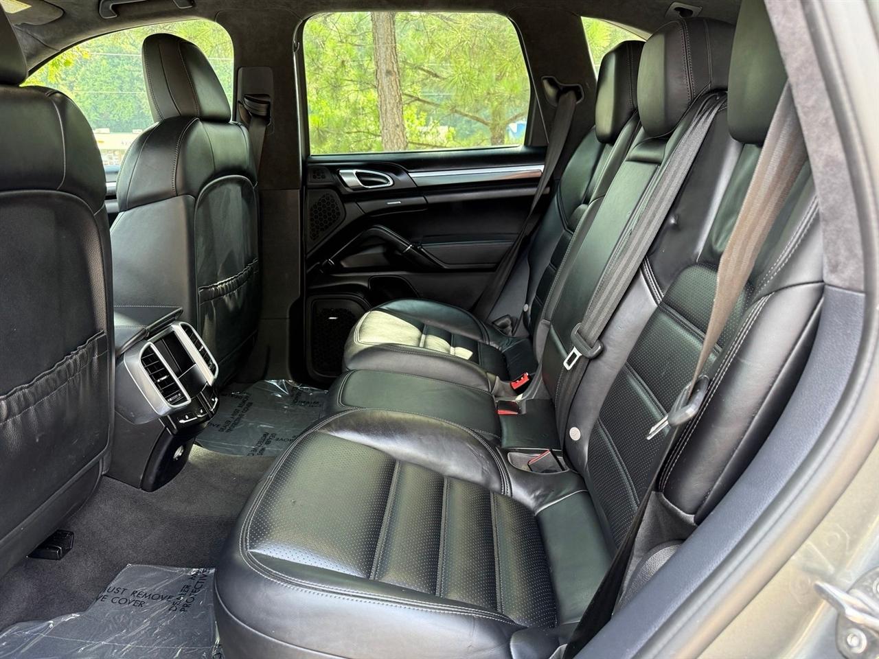 Porsche Cayenne  2016