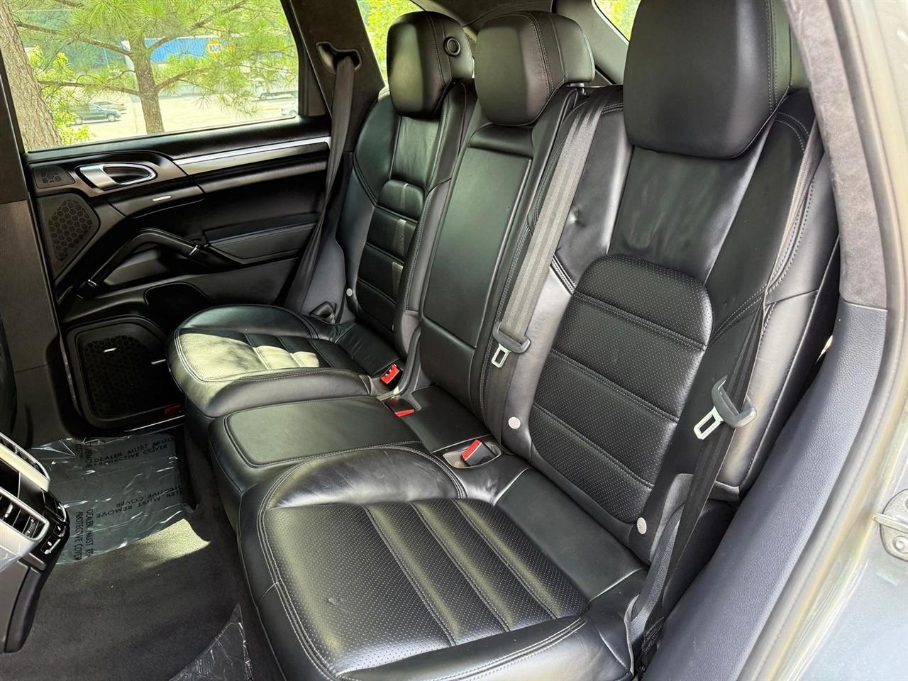 Porsche Cayenne  2016