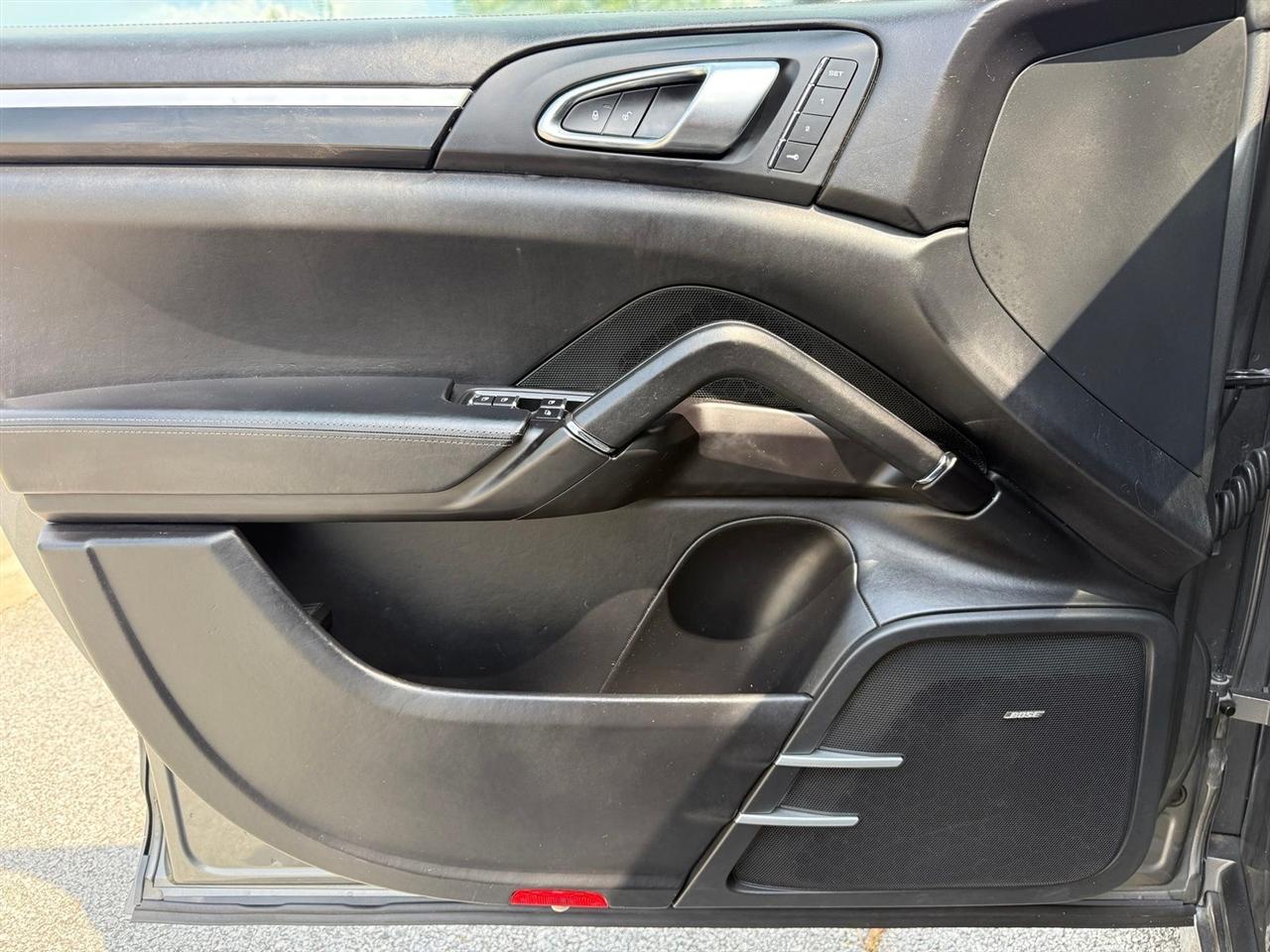 Porsche Cayenne  2016