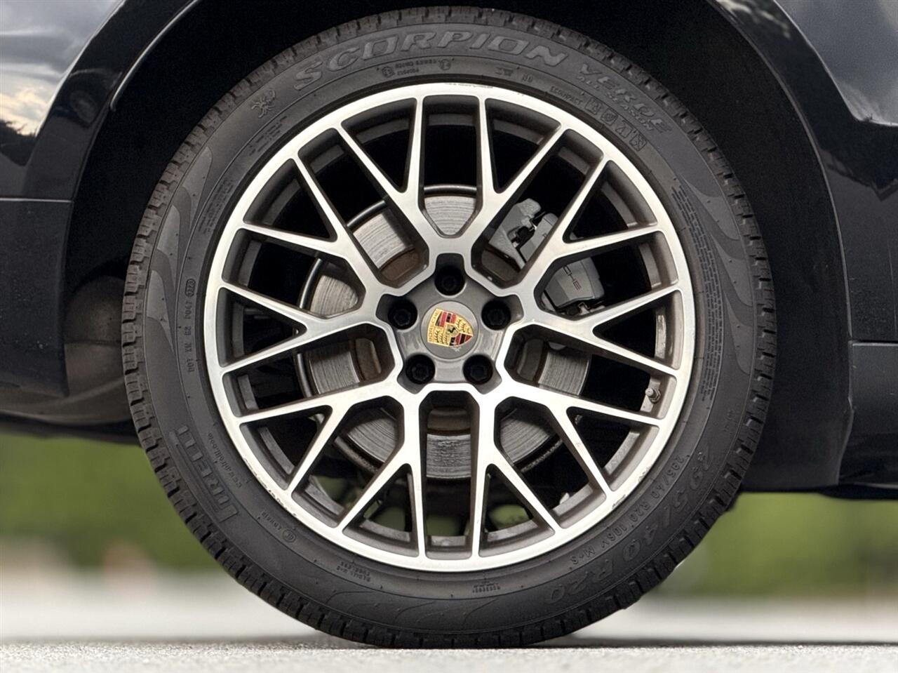2018 Porsche Macan S photo 19
