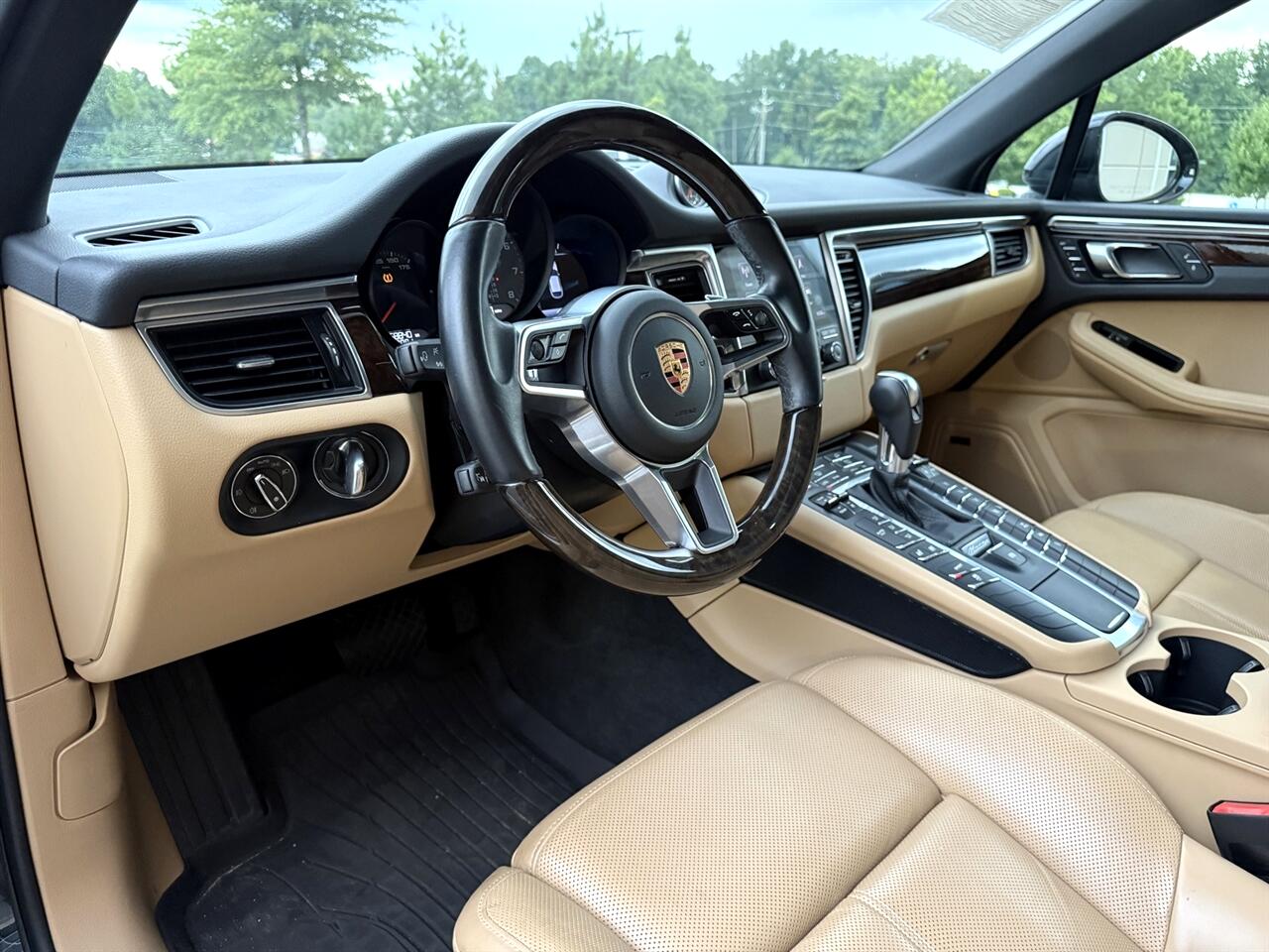 2018 Porsche Macan S photo 21