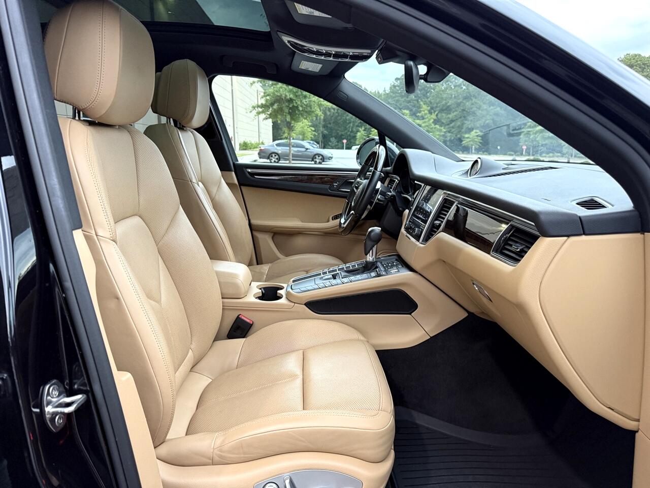 2018 Porsche Macan S photo 37