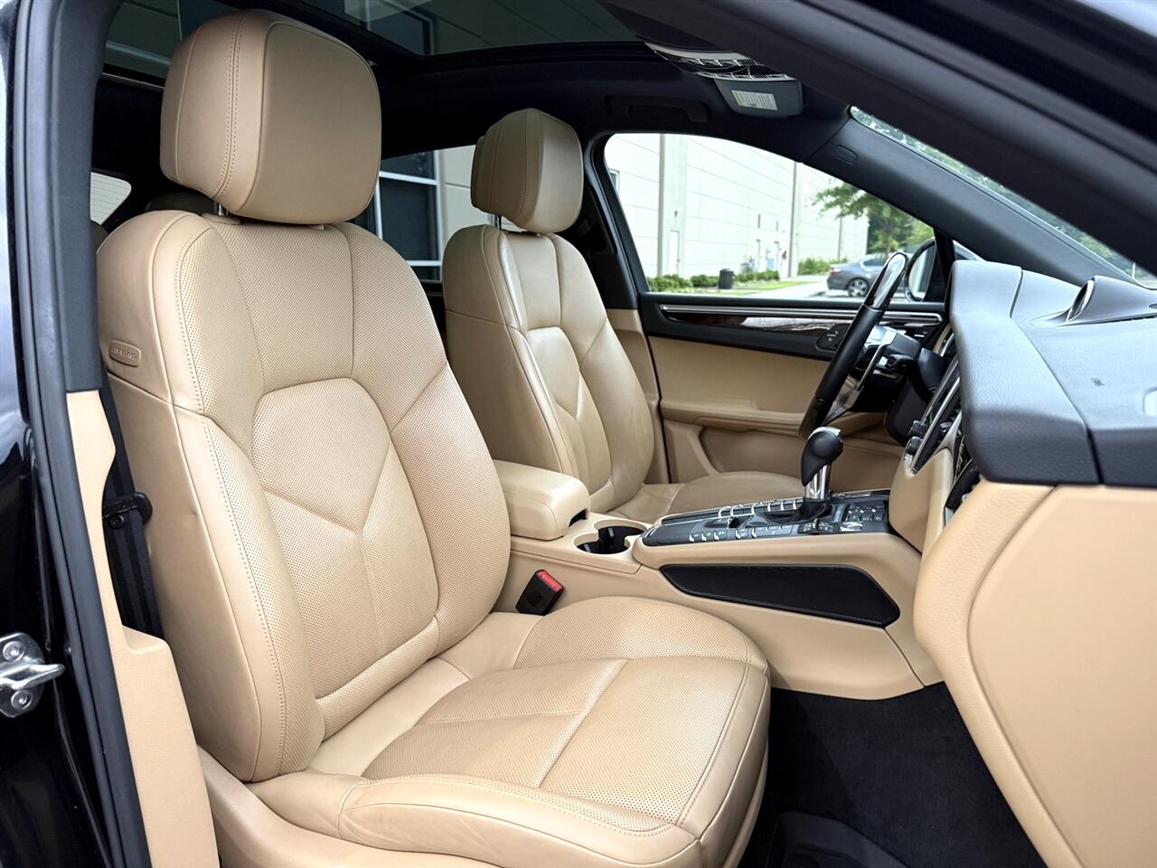 2018 Porsche Macan S photo 39