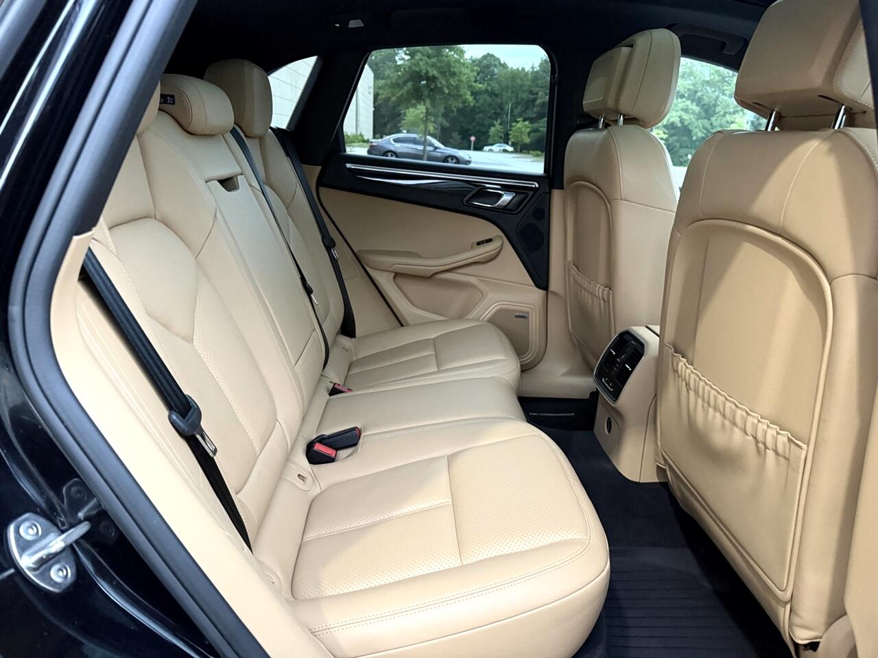 2018 Porsche Macan S photo 43