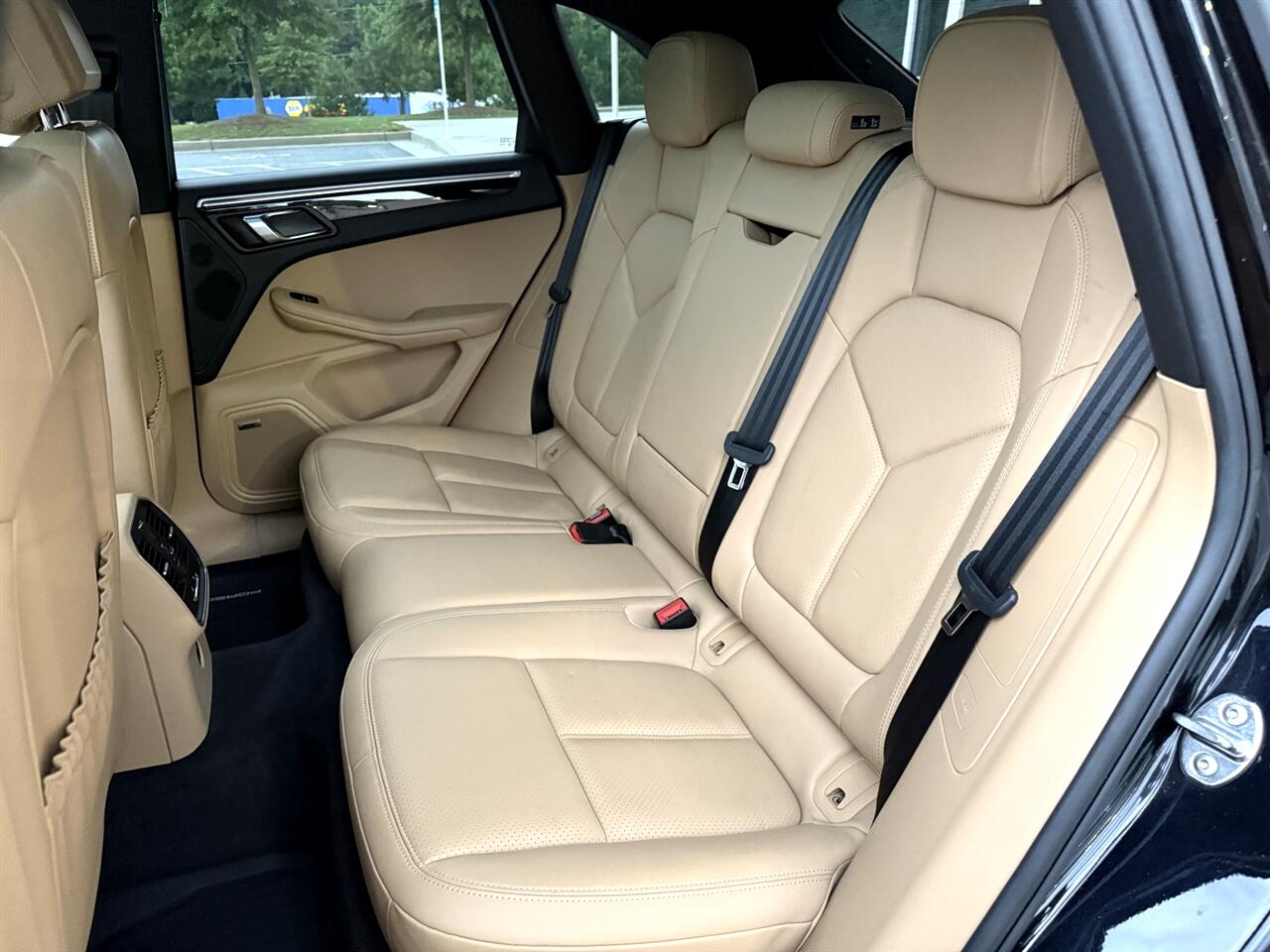 2018 Porsche Macan S photo 44