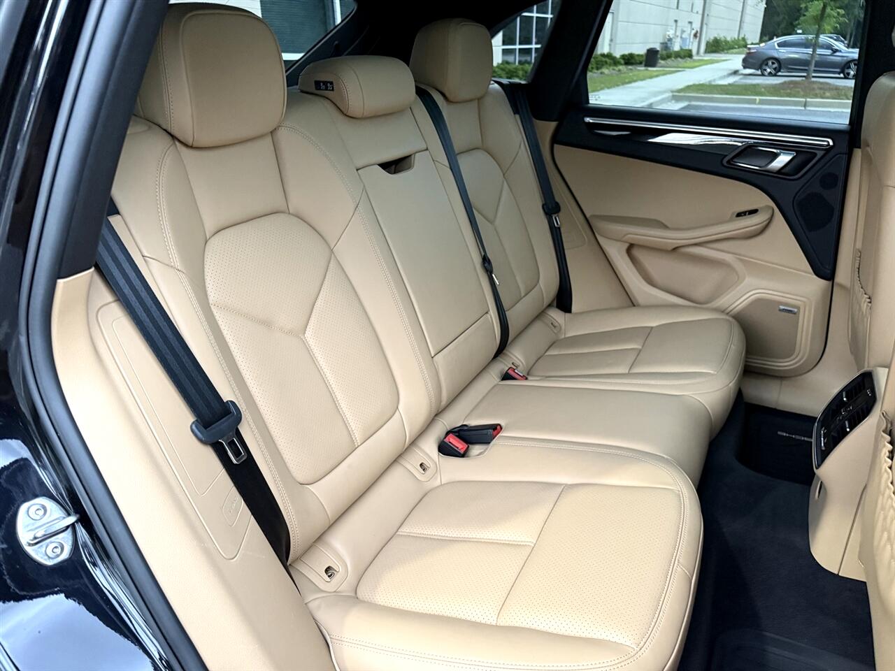 2018 Porsche Macan S photo 46