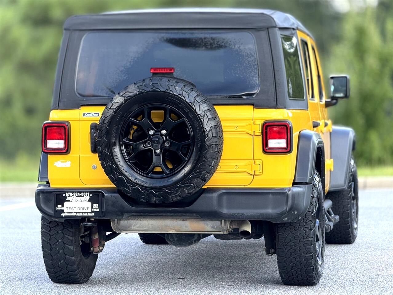 2021 Jeep Wrangler Unlimited Willys photo 6