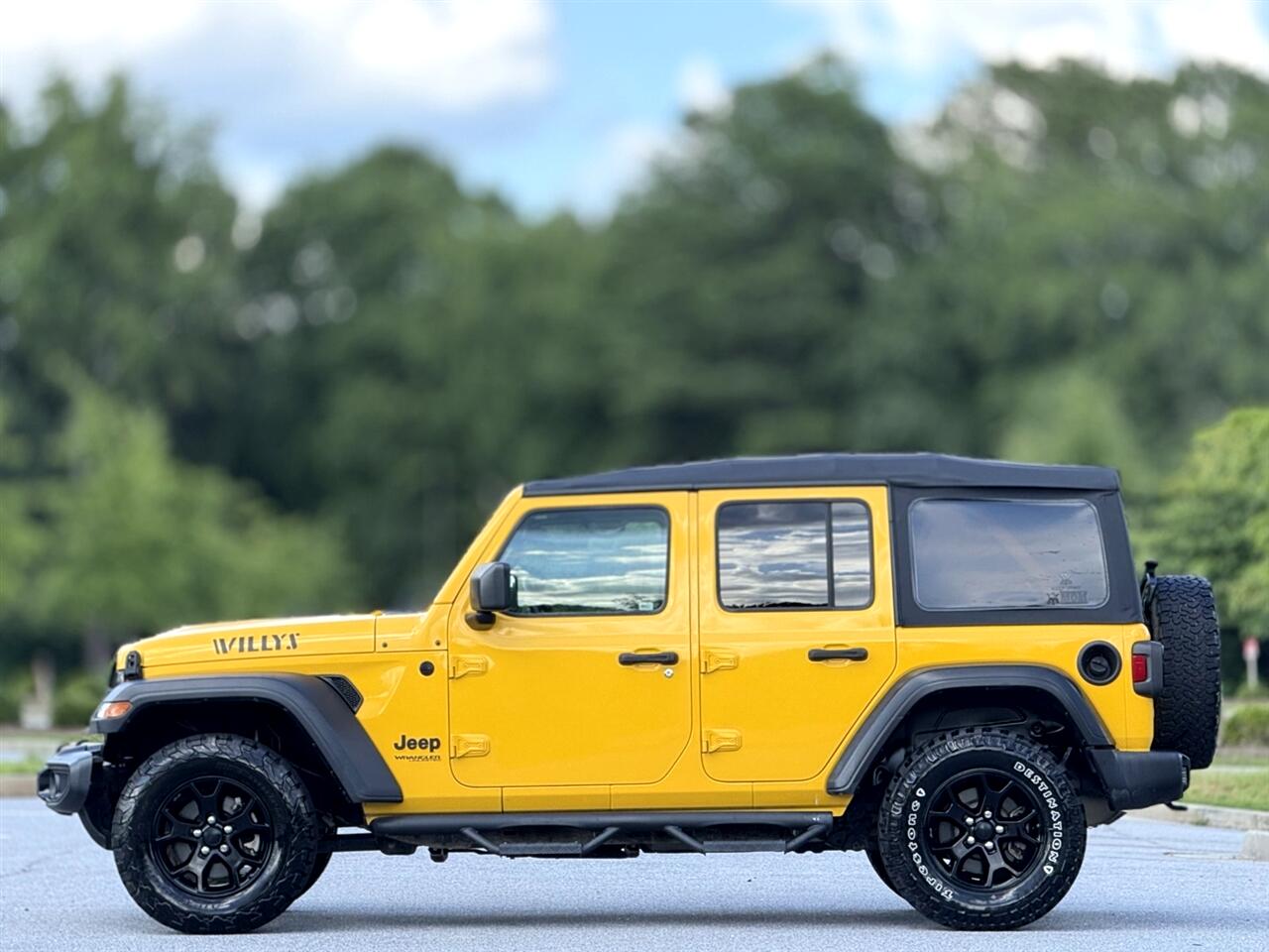 2021 Jeep Wrangler Unlimited Willys photo 8