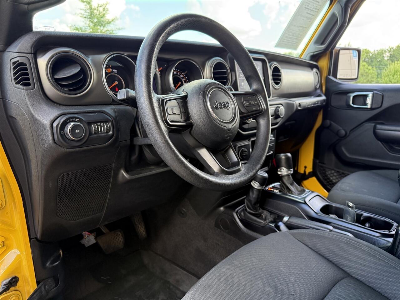 2021 Jeep Wrangler Unlimited Willys photo 19