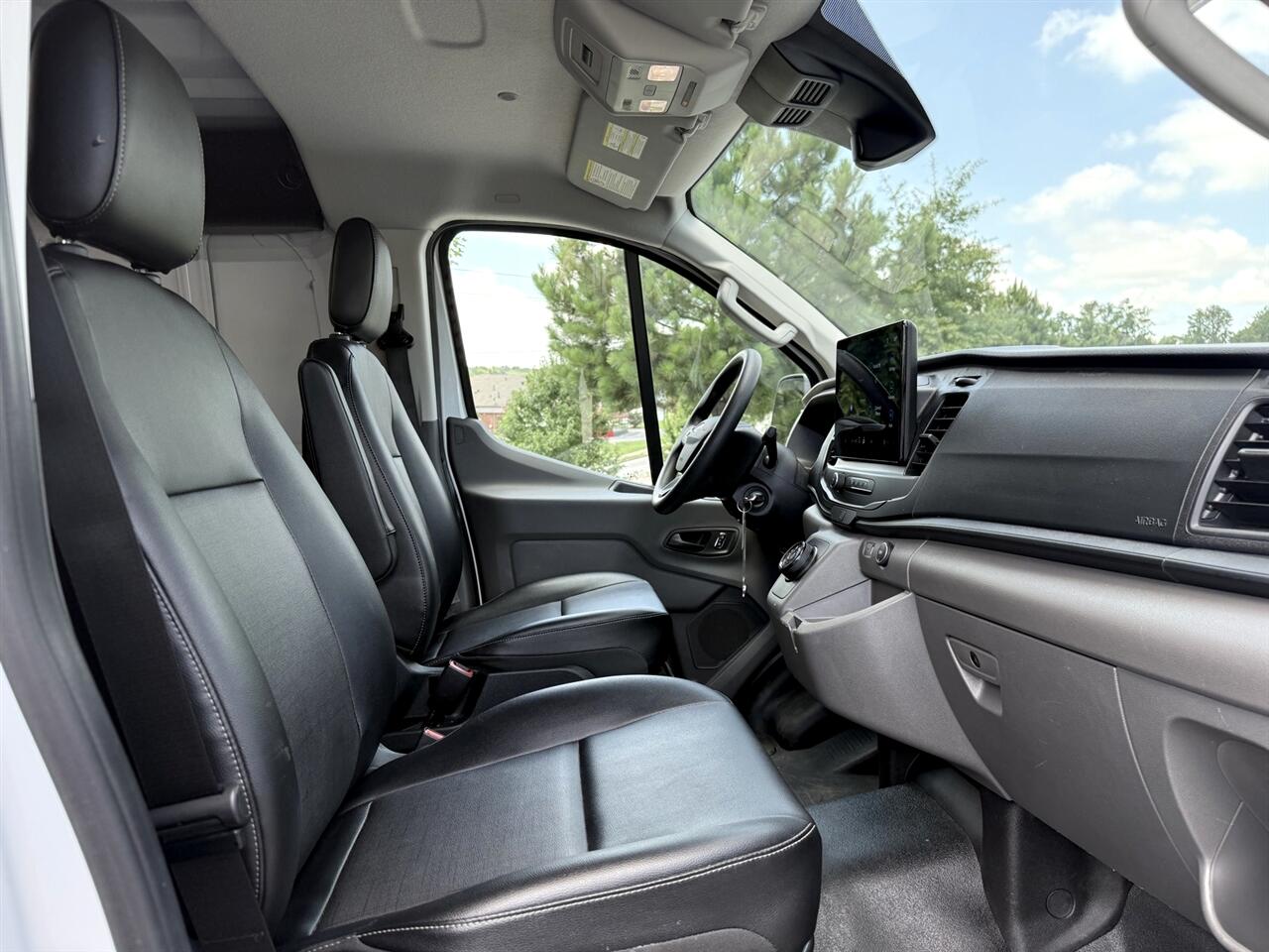 2023 Ford Transit photo 27