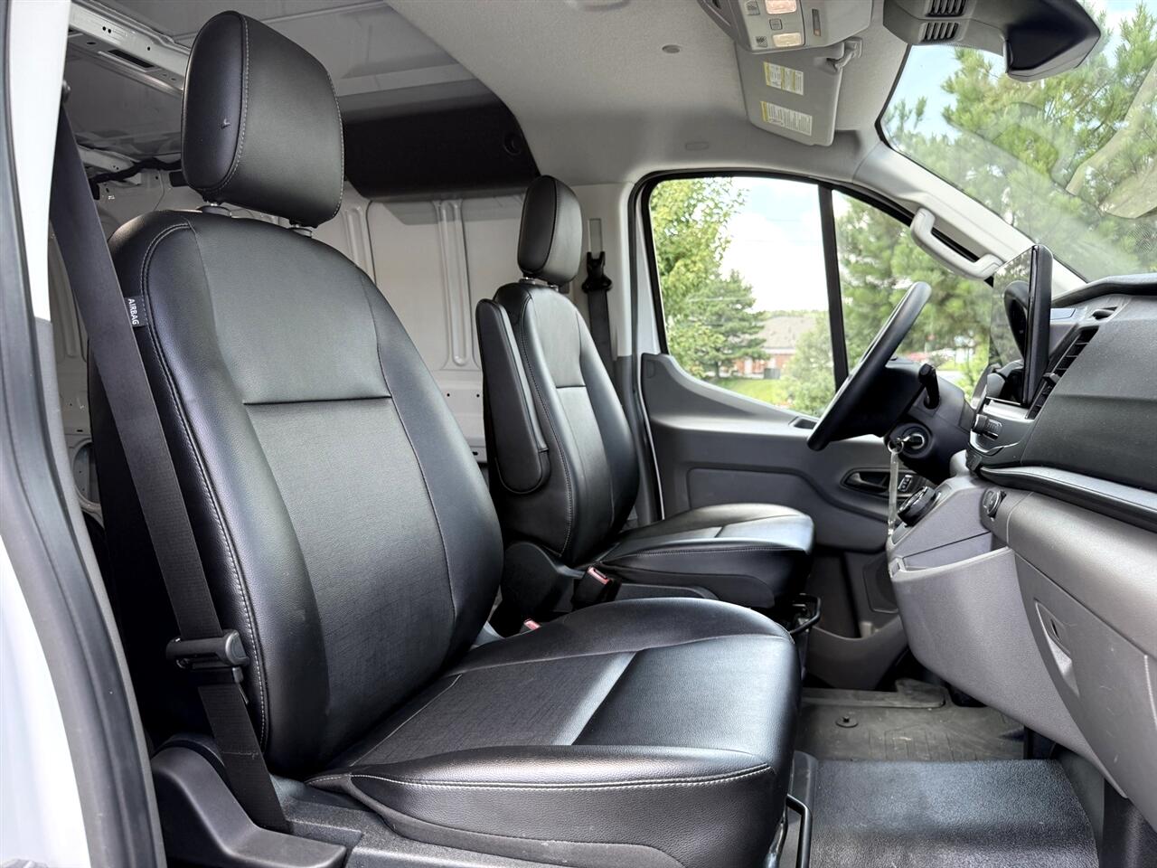 2023 Ford Transit photo 29