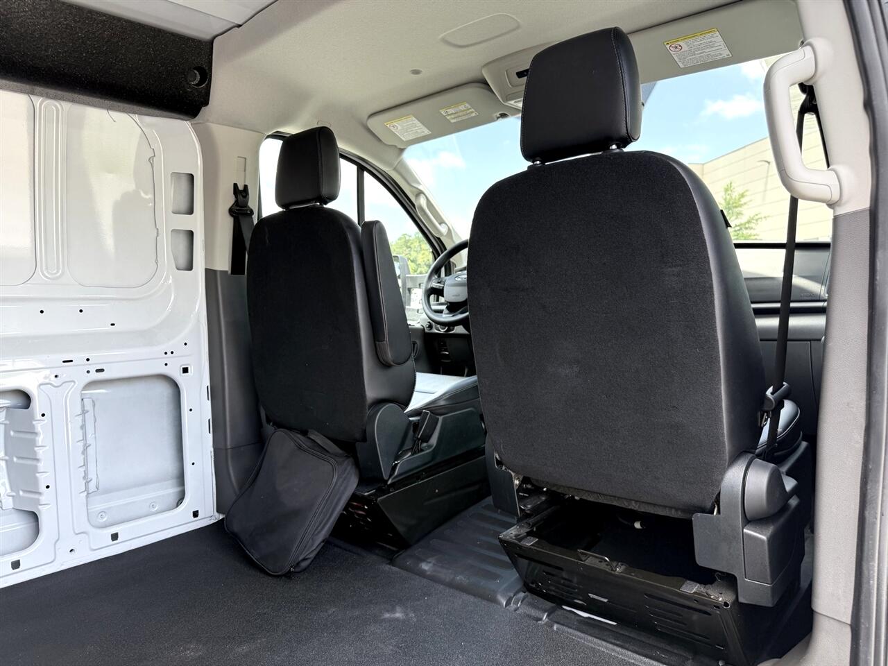 2023 Ford Transit photo 32
