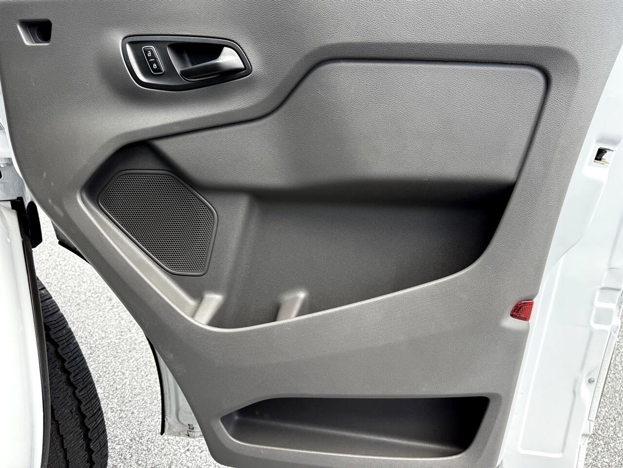 2023 Ford Transit photo 34