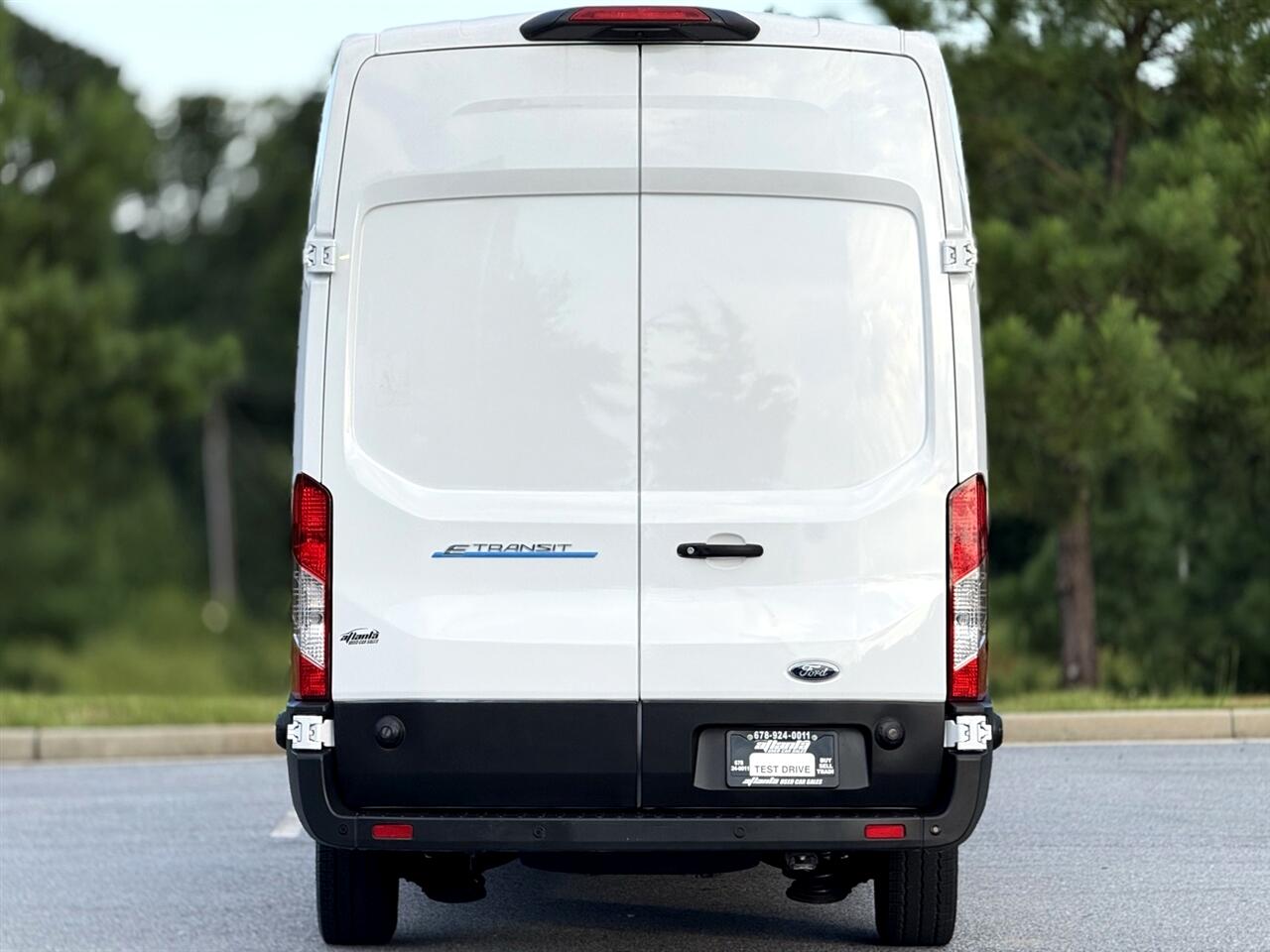 2023 Ford Transit photo 2
