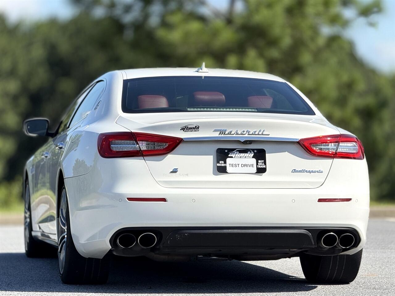 2018 Maserati Quattroporte S photo 4