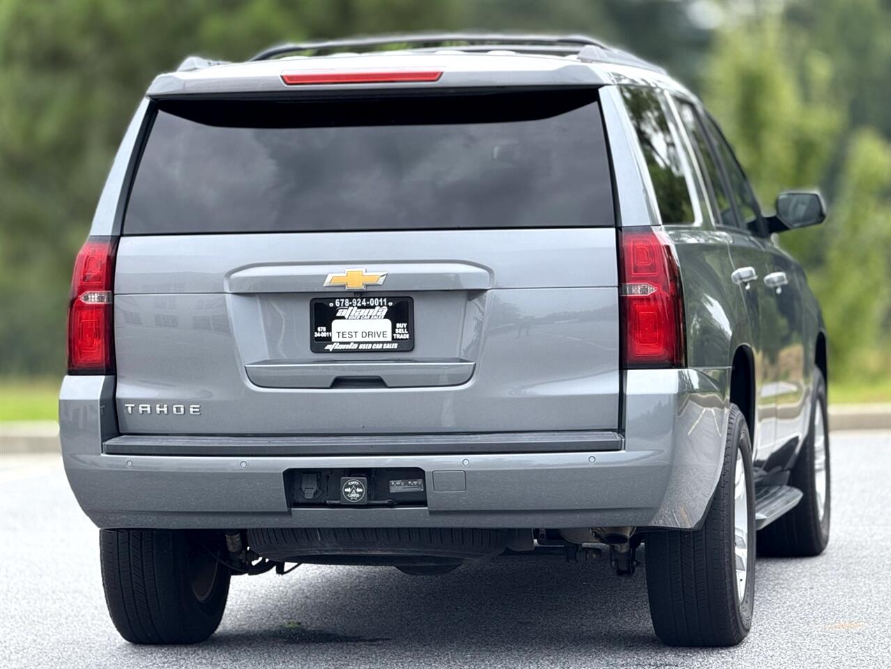 2018 Chevrolet Tahoe LT photo 3