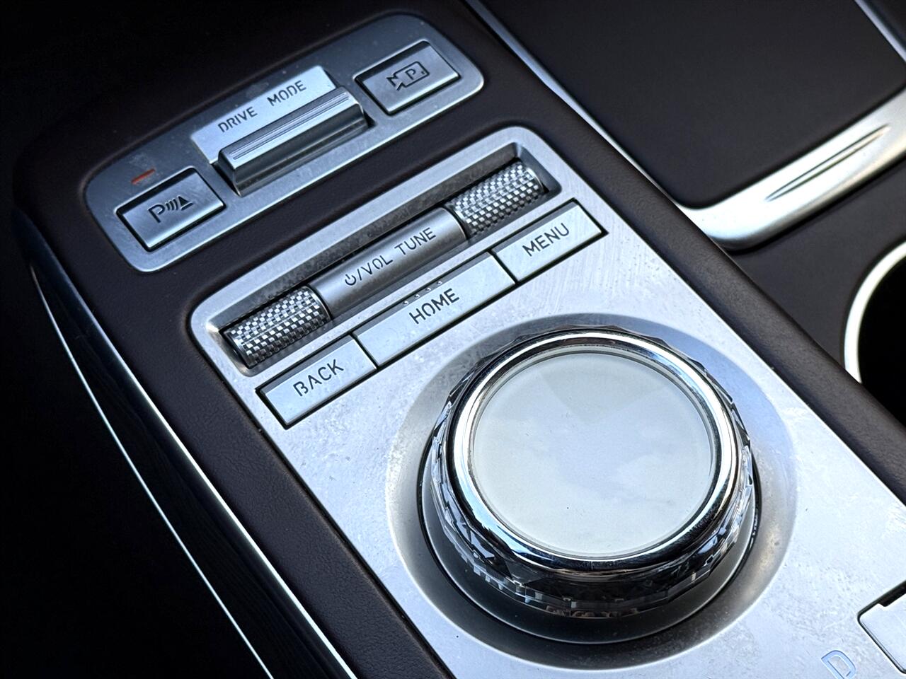 2022 Genesis GV70 2.5T photo 23