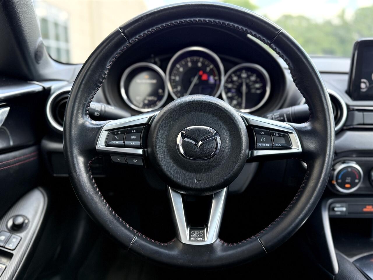2019 Mazda MX-5 Miata Miata RF Grand Touring photo 17