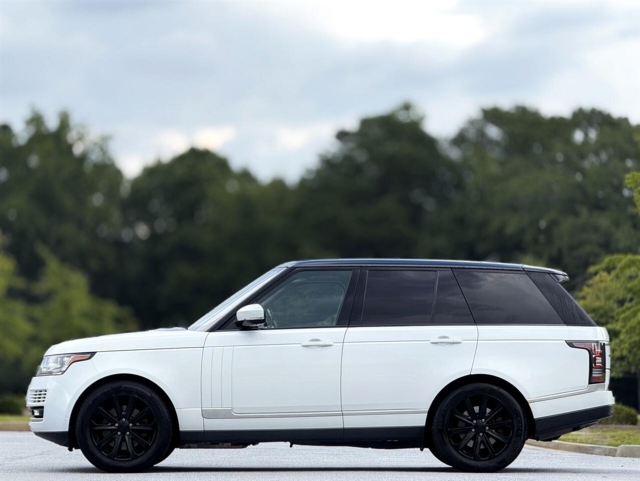 2016 Land Rover Range Rover HSE photo 6