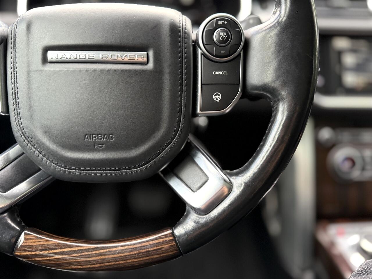 2016 Land Rover Range Rover HSE photo 20