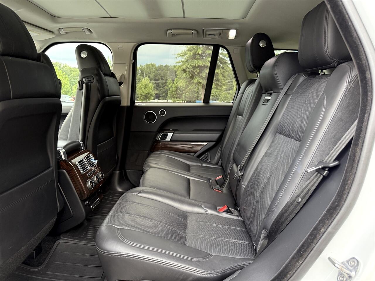 2016 Land Rover Range Rover HSE photo 36