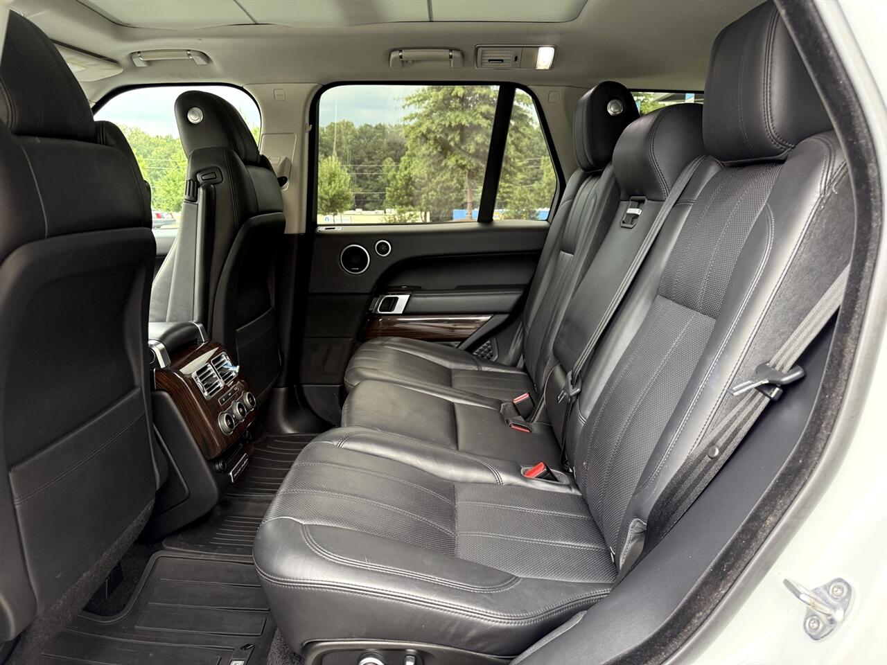 2016 Land Rover Range Rover HSE photo 38