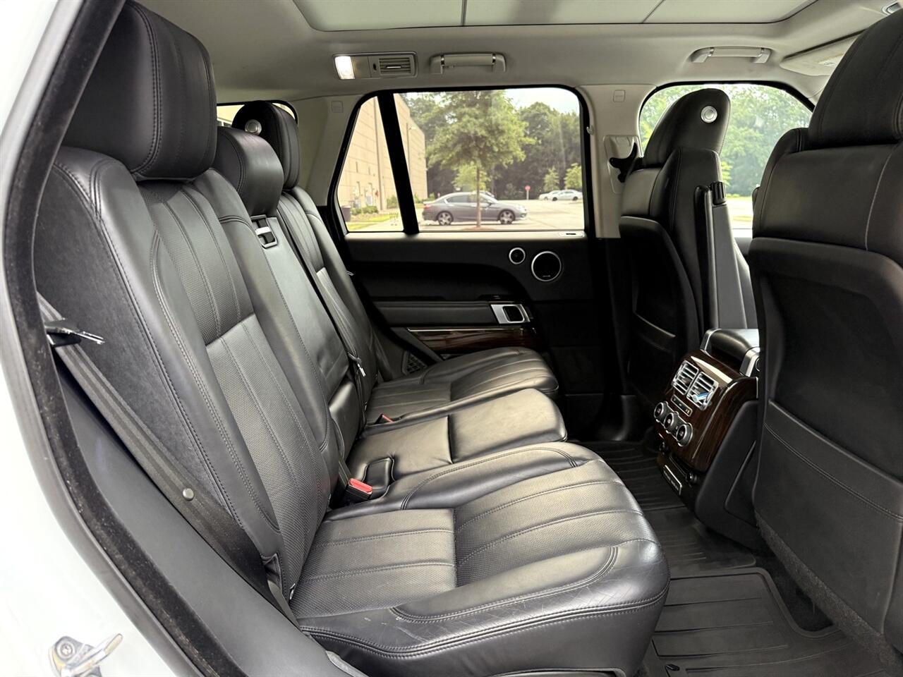 2016 Land Rover Range Rover HSE photo 39