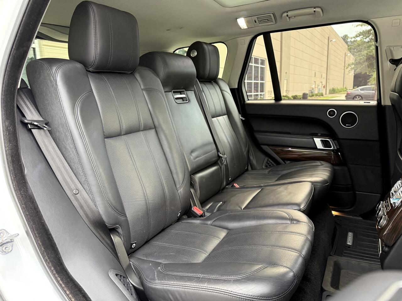 2016 Land Rover Range Rover HSE photo 41