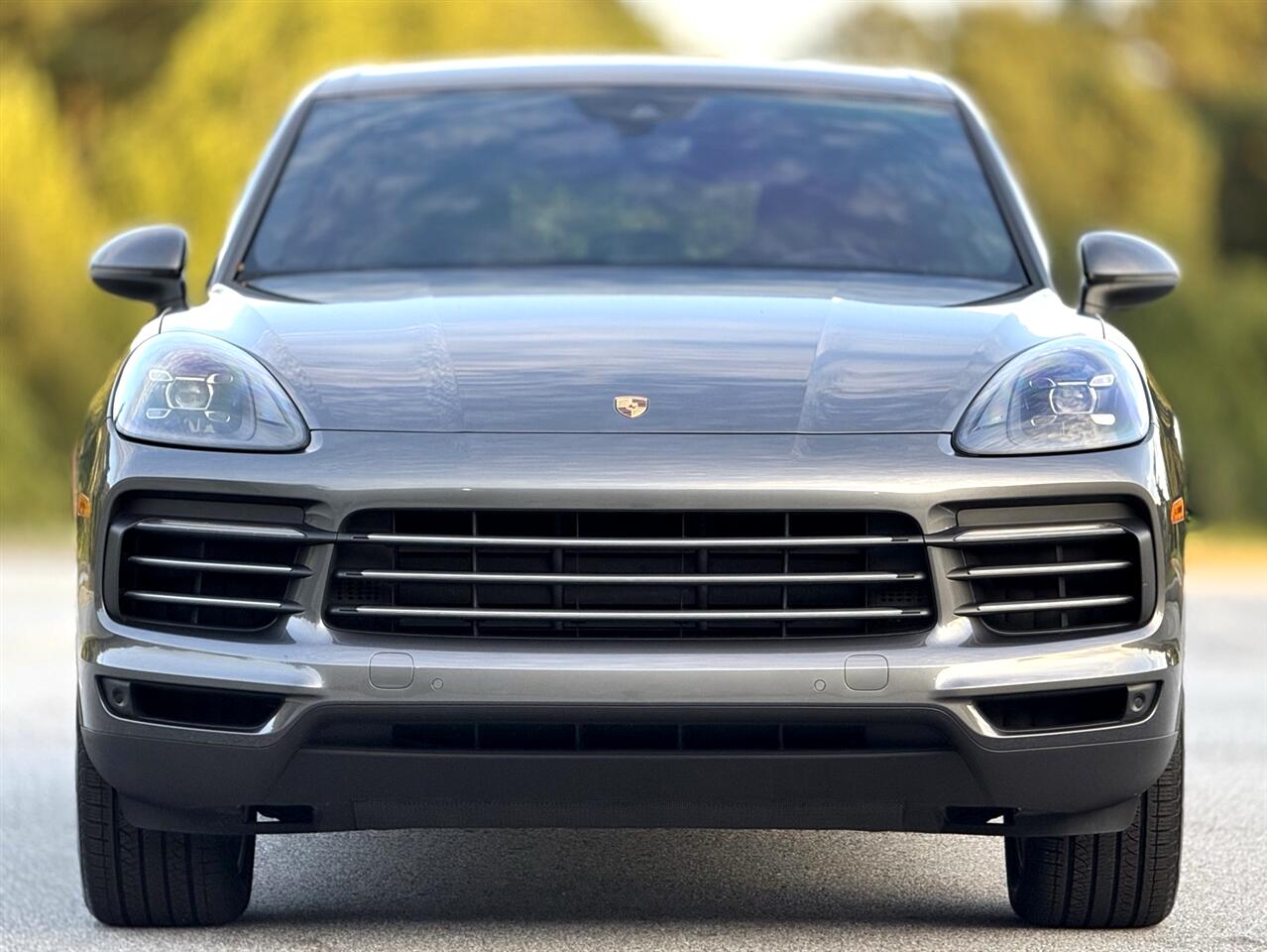 2020 Porsche Cayenne Base photo 2