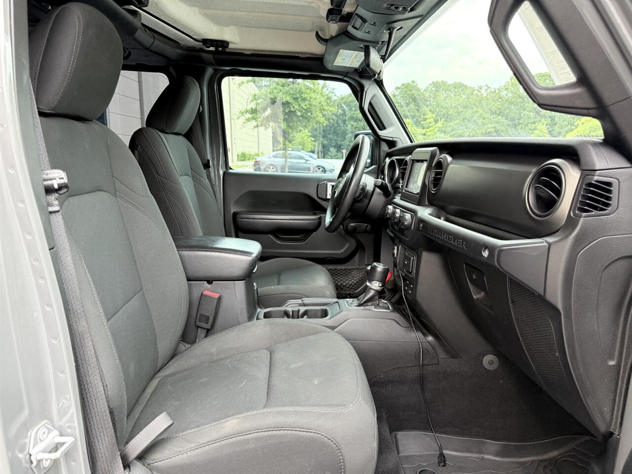 2018 Jeep Wrangler Unlimited Sport photo 31