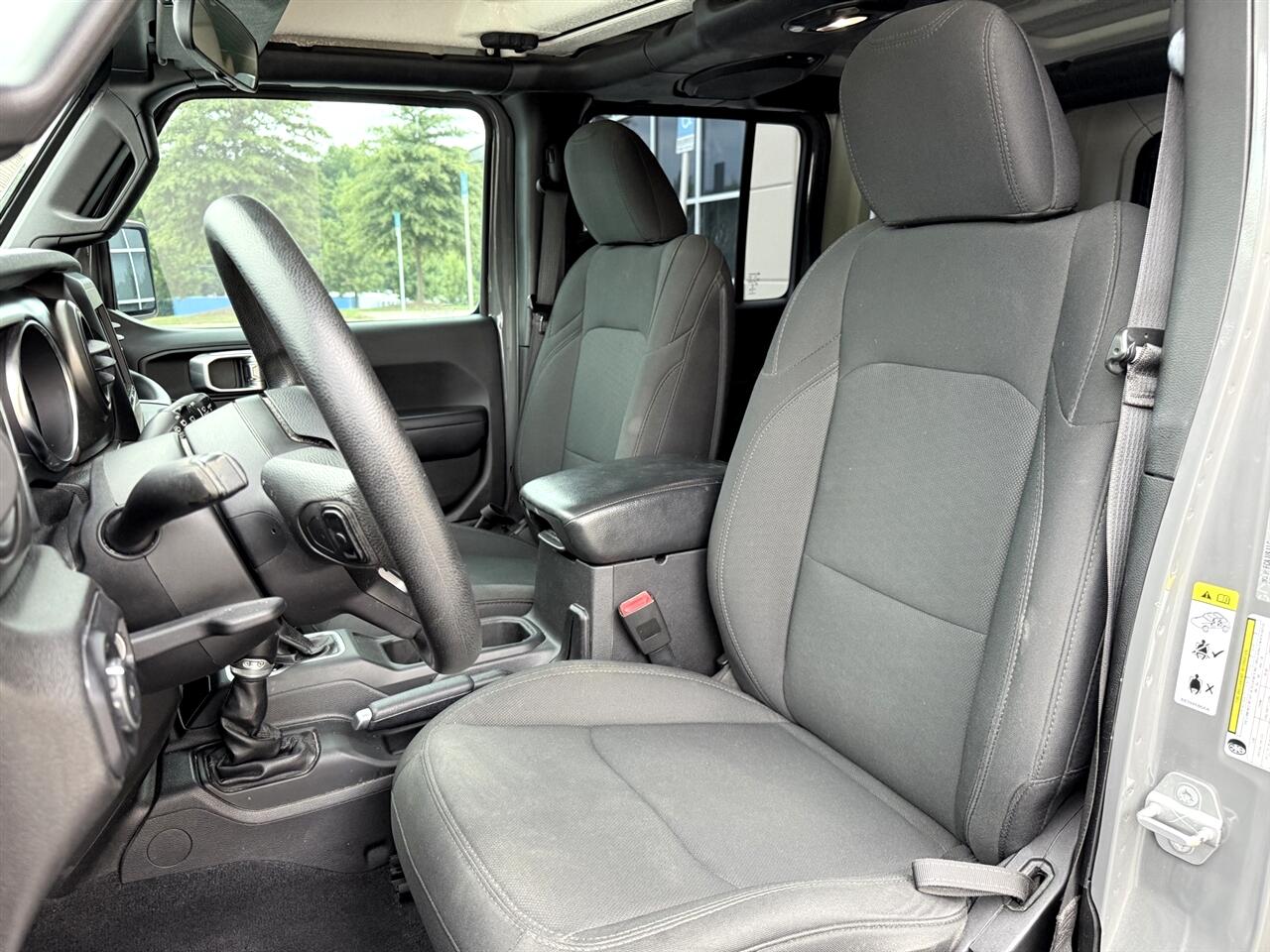 2018 Jeep Wrangler Unlimited Sport photo 32