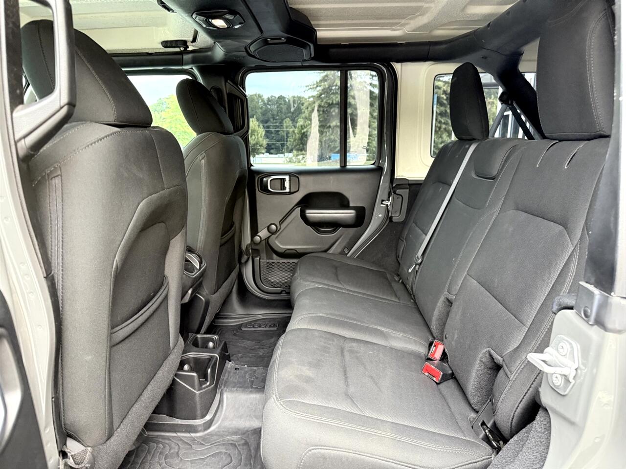 2018 Jeep Wrangler Unlimited Sport photo 34