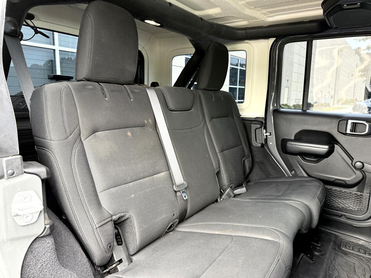 2018 Jeep Wrangler Unlimited Sport photo 38