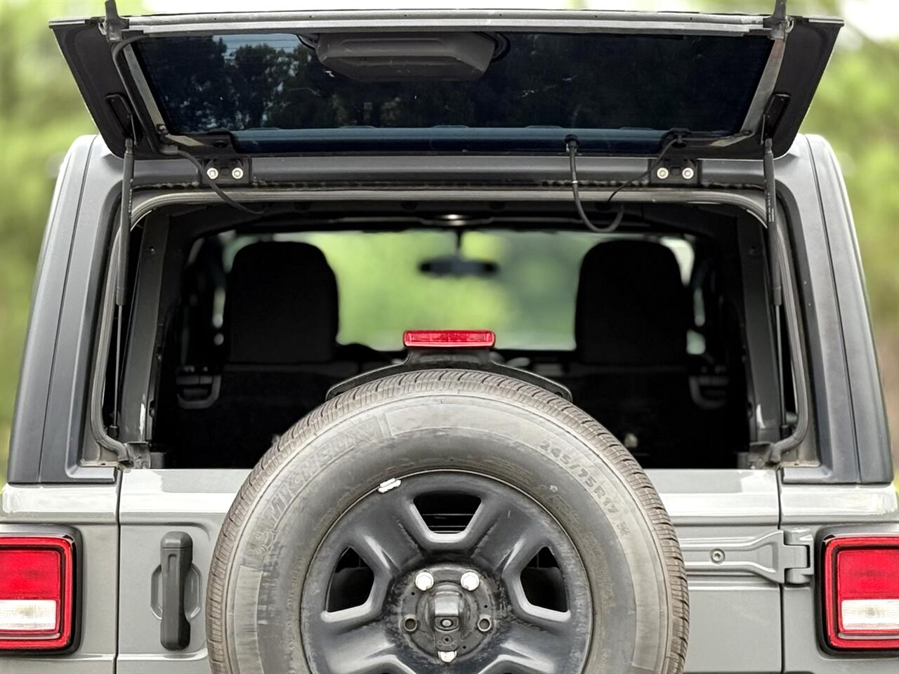 2018 Jeep Wrangler Unlimited Sport photo 47