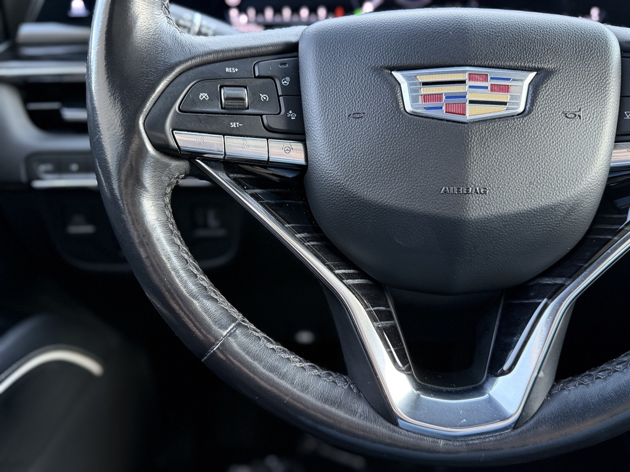 Cadillac Escalade ESV  2023