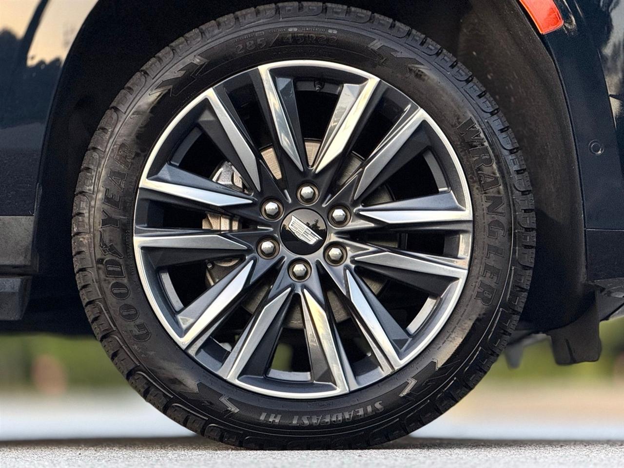 Cadillac Escalade ESV  2023