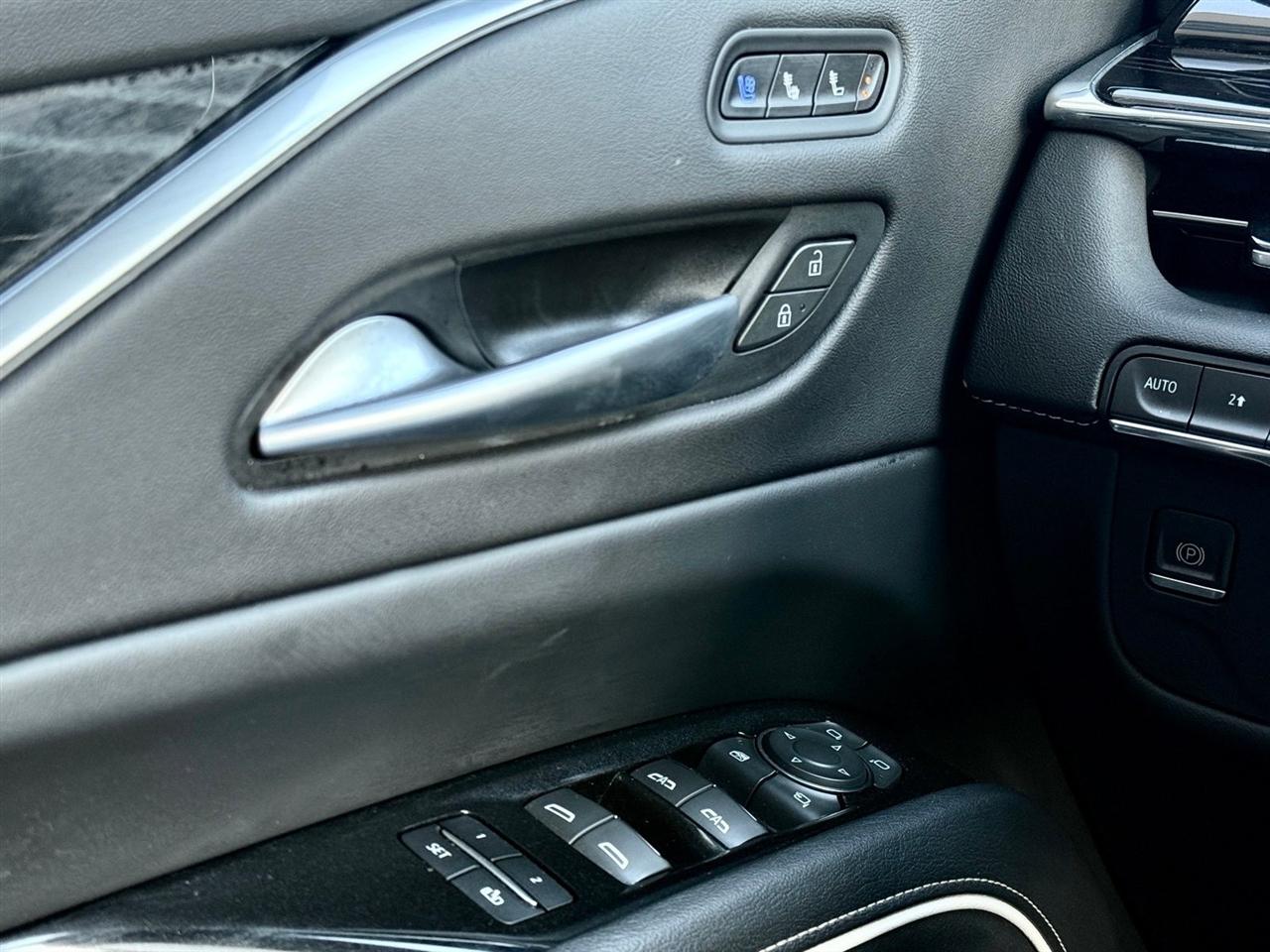 Cadillac Escalade ESV  2023