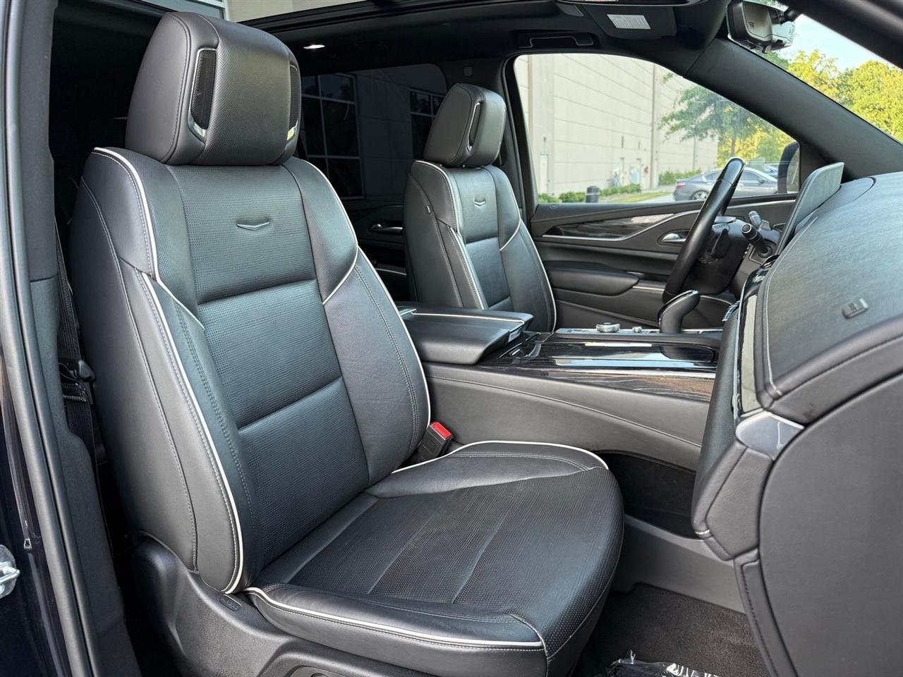 Cadillac Escalade ESV  2023