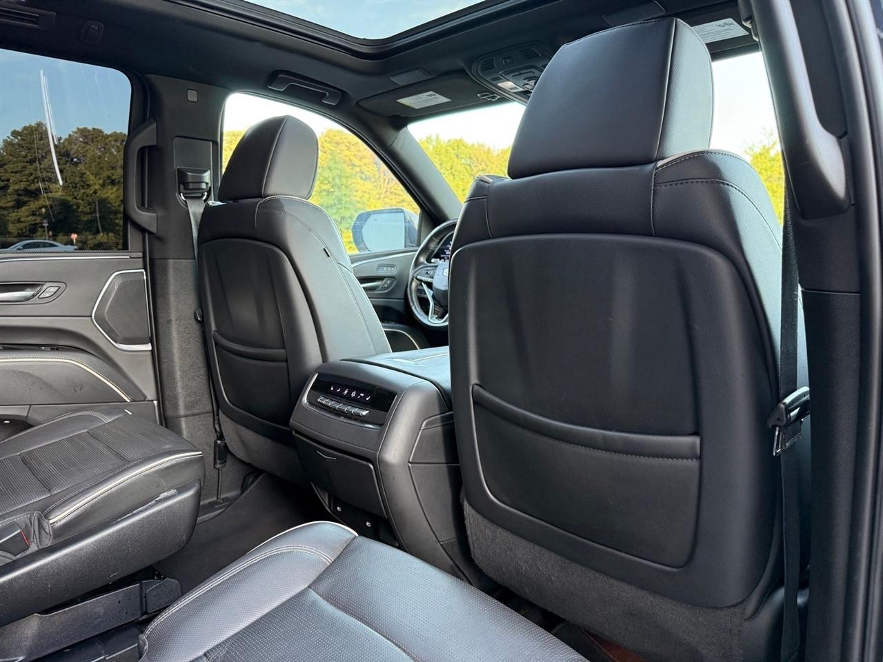 Cadillac Escalade ESV  2023