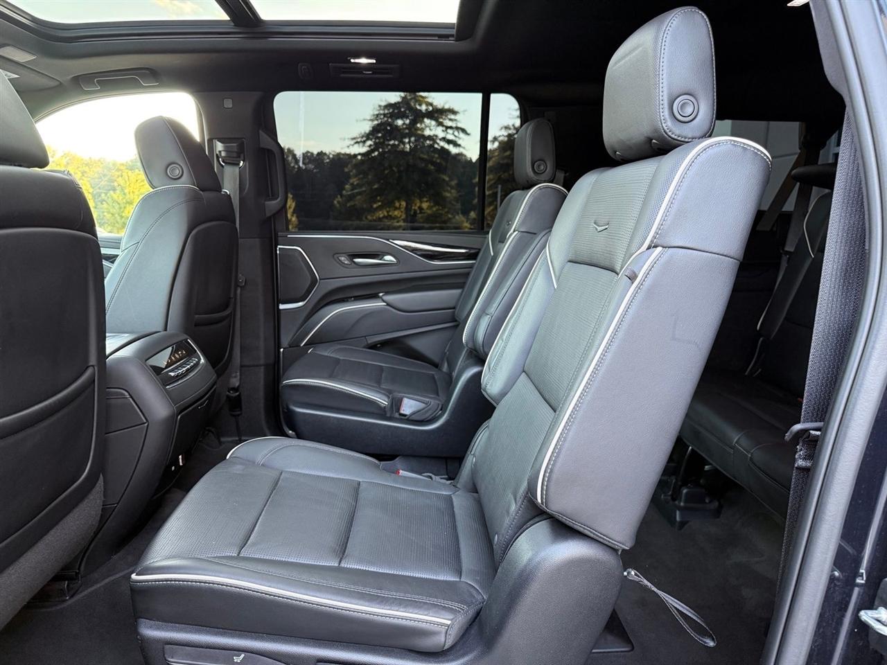 Cadillac Escalade ESV  2023