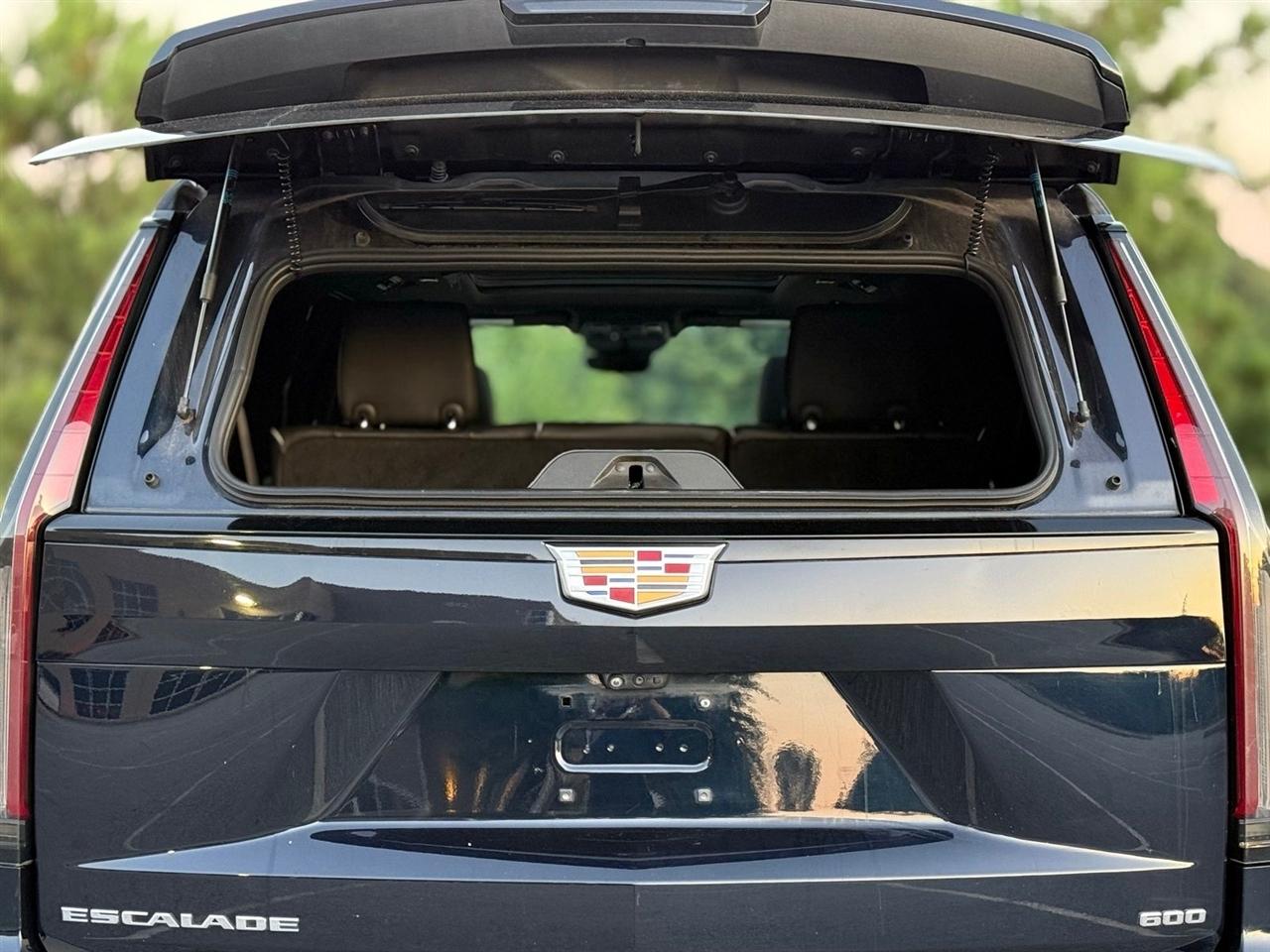 Cadillac Escalade ESV  2023