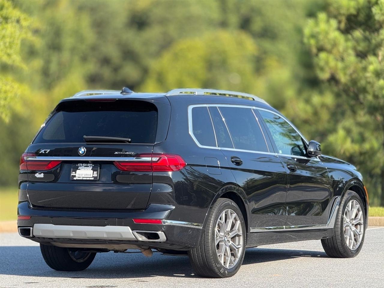 BMW X7  2021