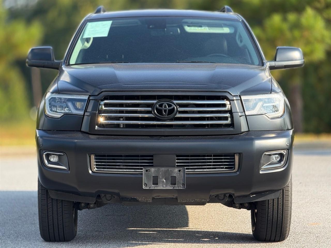 Toyota Sequoia  2021