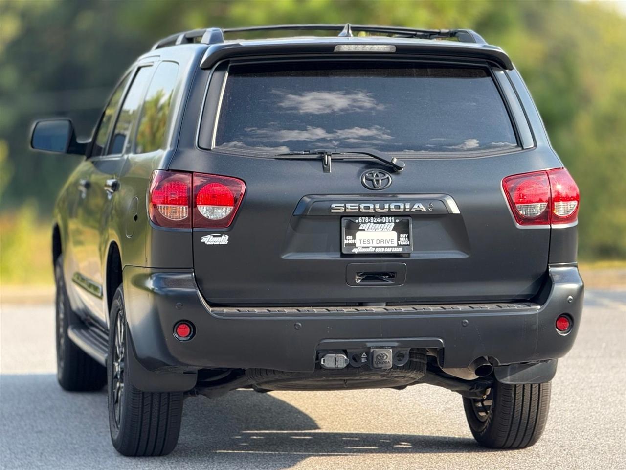 Toyota Sequoia  2021