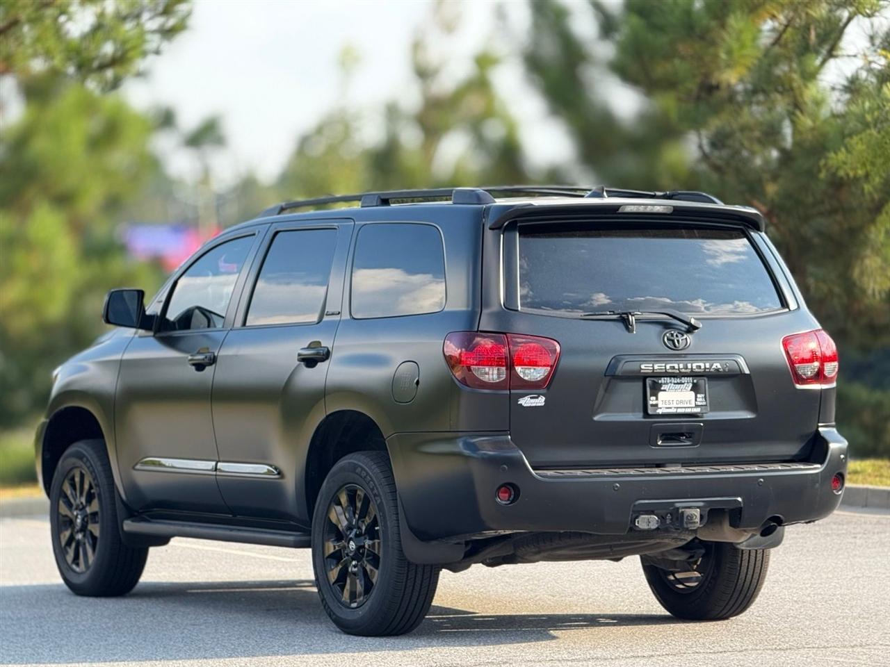 Toyota Sequoia  2021