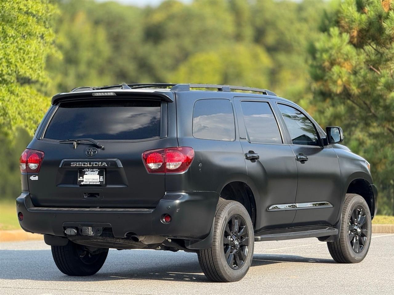 Toyota Sequoia  2021