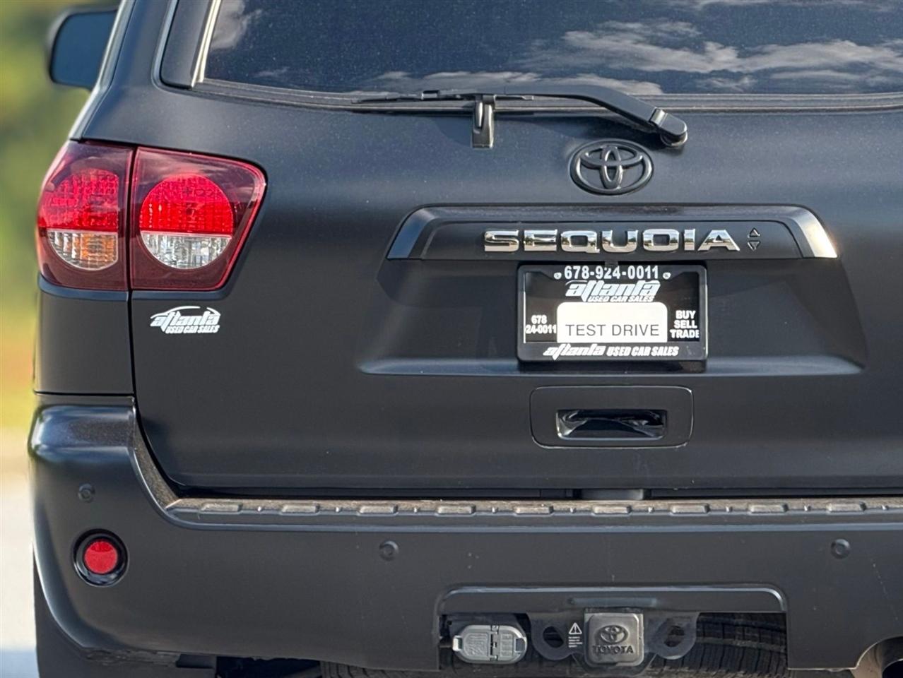 Toyota Sequoia  2021