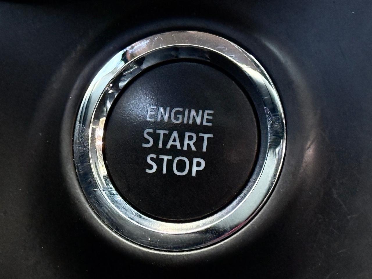 Toyota Sequoia  2021