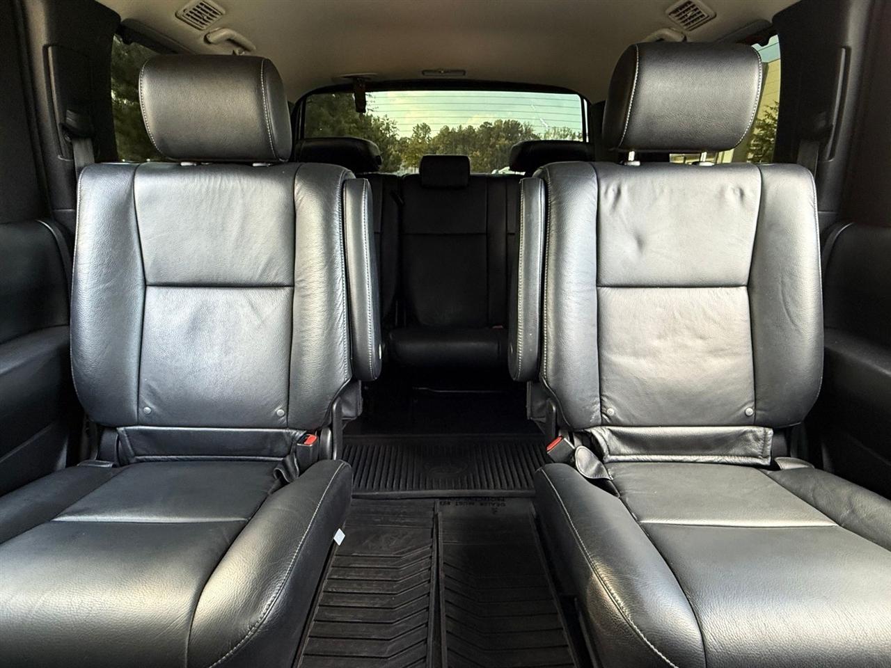 Toyota Sequoia  2021