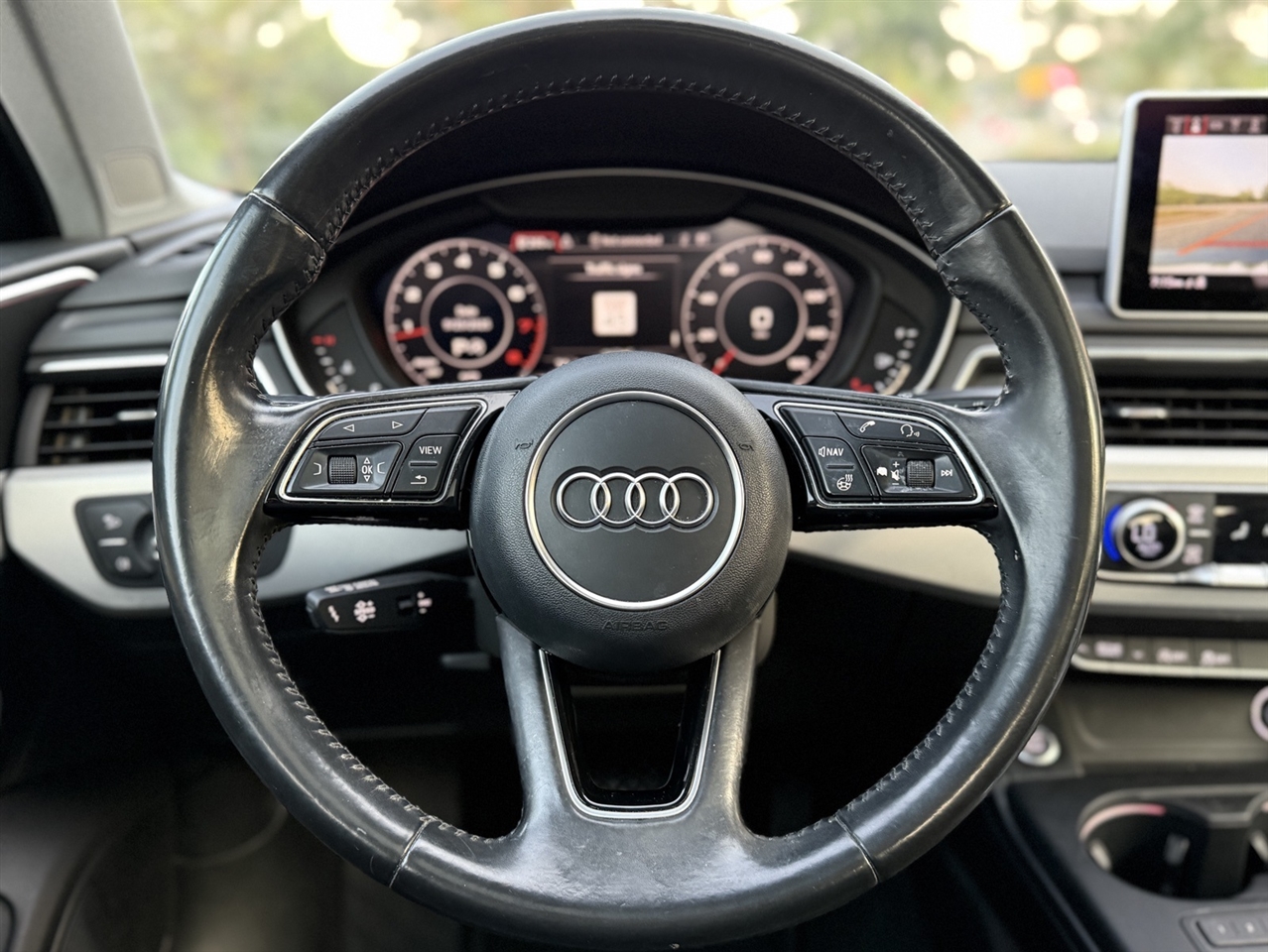 Audi A4  2017 Audi A4  2017